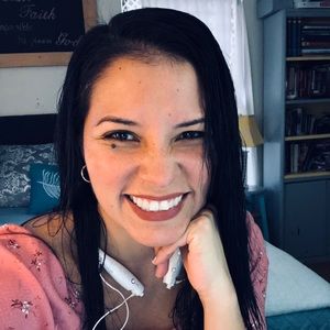 Meet your Posher, Fiorella